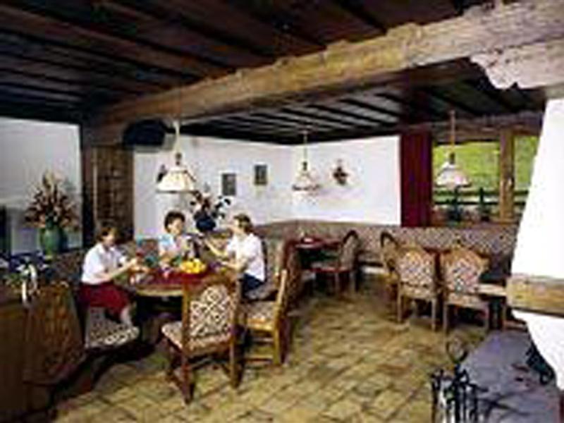 Madseiterhof 2*